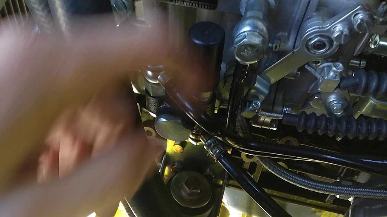 Как прокачать топливную систему двигателя на экскаваторах komatsu