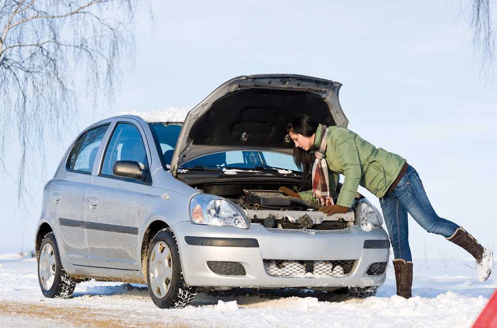 Нужно ли прогревать двигатель машины зимой и как правильно это делать?