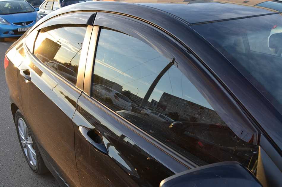Порядок установки дефлекторов на окна автомобиля: пошаговые инструкции