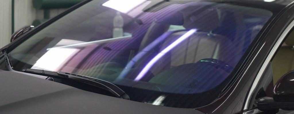 Виды тонировки стекол автомобиля: хамелеон, цветная, электронная, съемная пленка на лобовое стекло