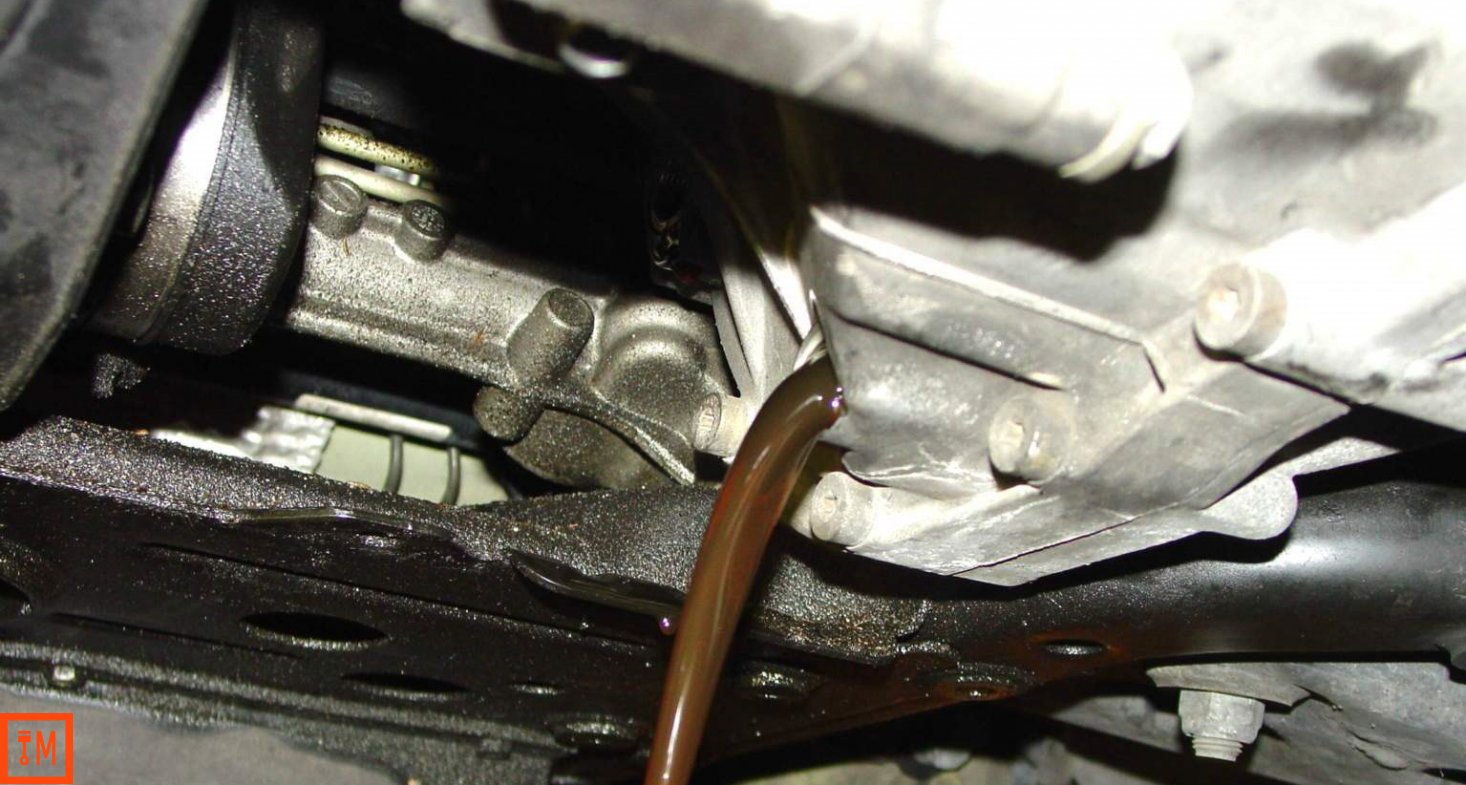 Когда менять масло в механической коробке передач?