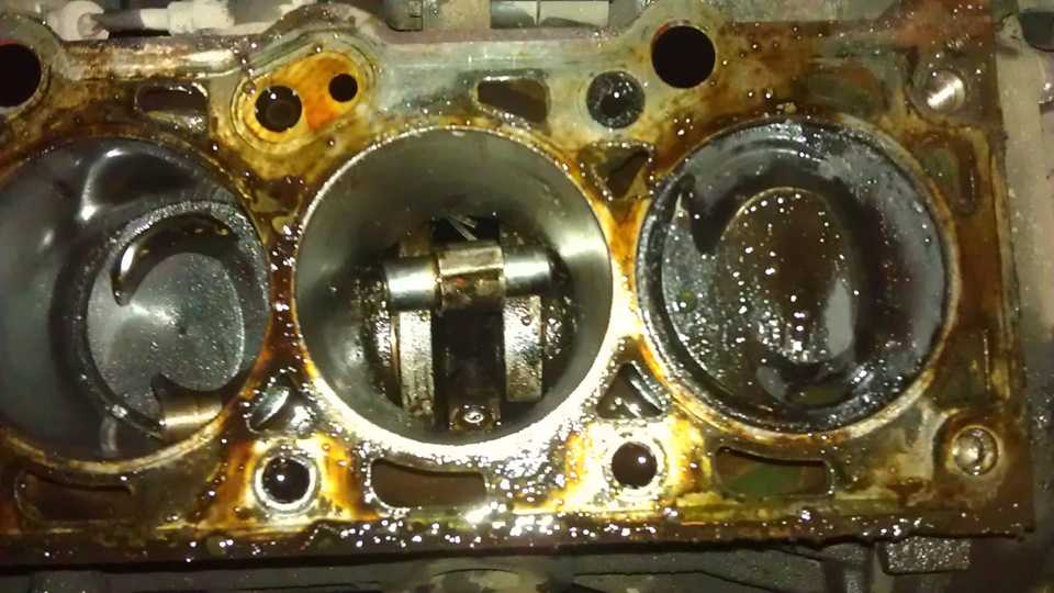 Стук в двигателе, причины стука, как определить что стучит в двигателе на холодную и на горячую