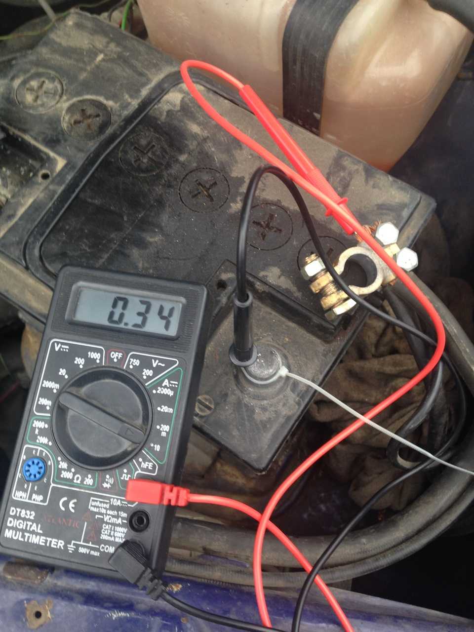 Напряжение зарядки автомобильного аккумулятора от генератора