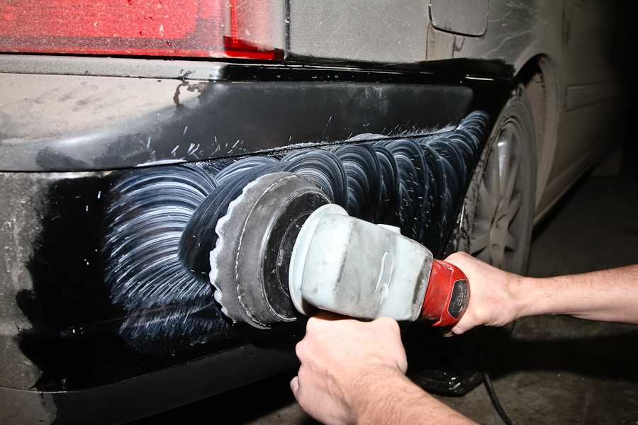 Чем очистить кузов автомобиля перед полировкой