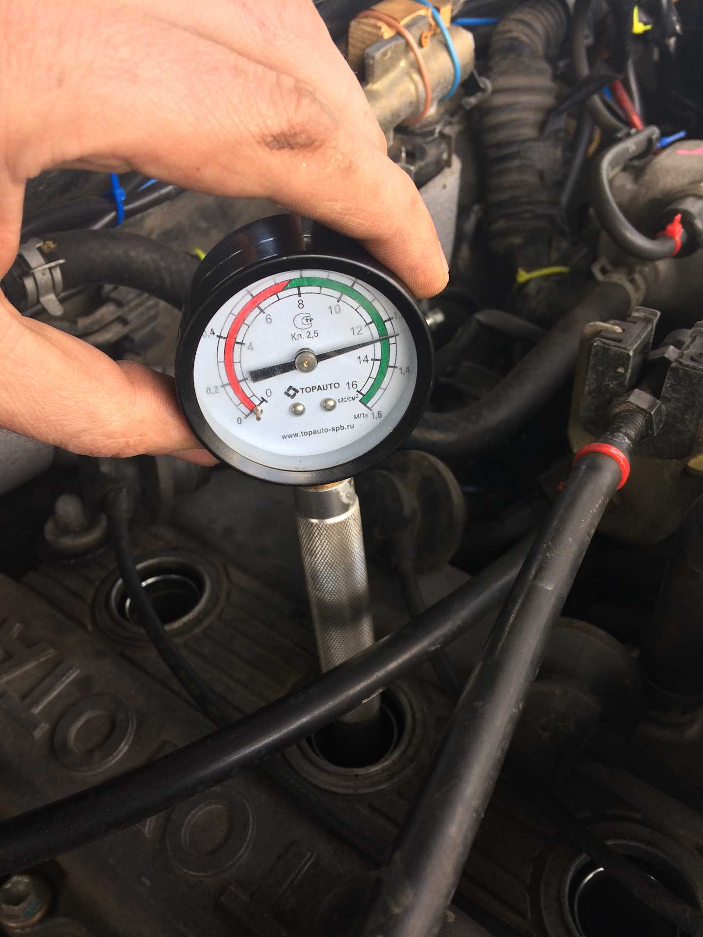 Проверка компрессии в цилиндрах двигателя - дизельного и бензинового