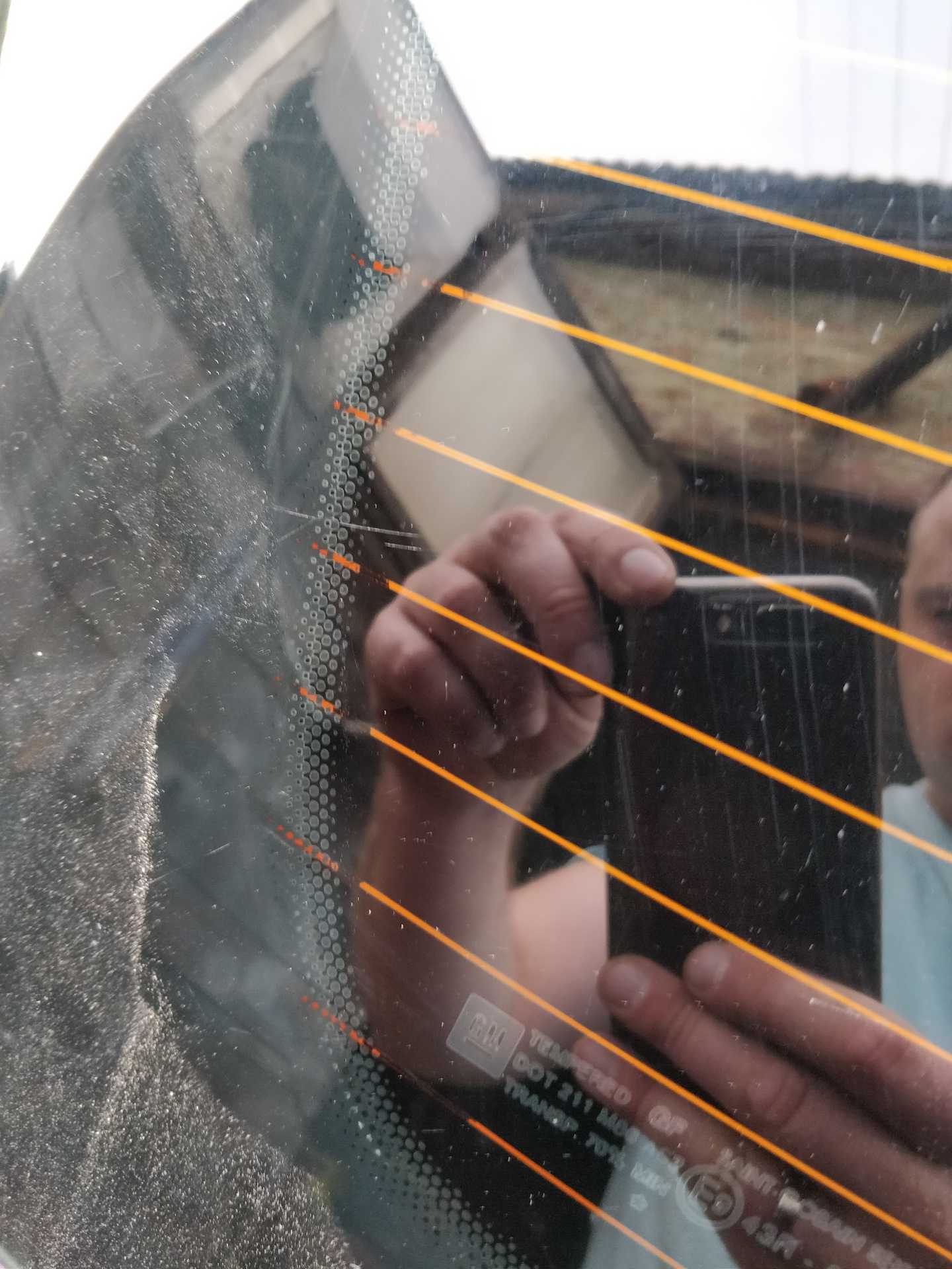 Ремонт обогревателя заднего стекла автомобиля