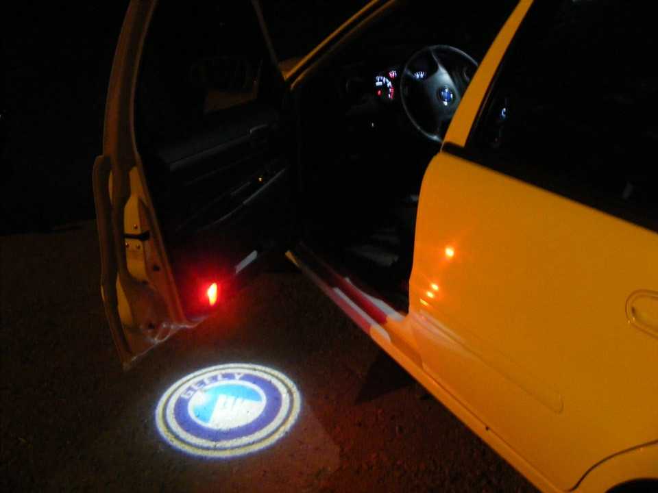 Необходимый материал для подсветки дверных ручек Описание процесса установки подсветки и рекомендации по подключению к электропроводки автомобиля