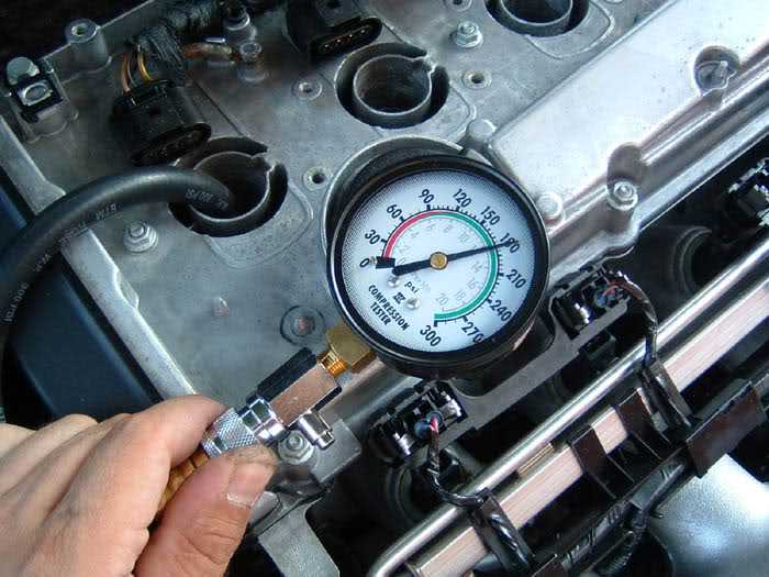 Как измерить компрессию бензинового и дизельного ДВС